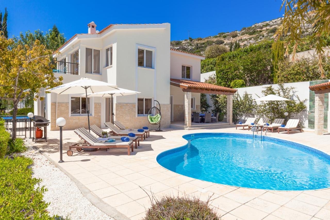 Villa Atlantica Peyia Exterior photo